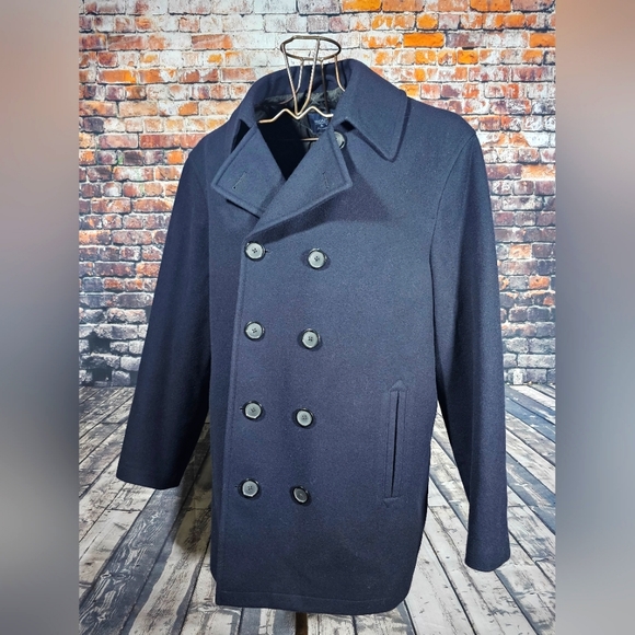 Roundtree & Yorke Other - Men's dark blue wool peacoat
